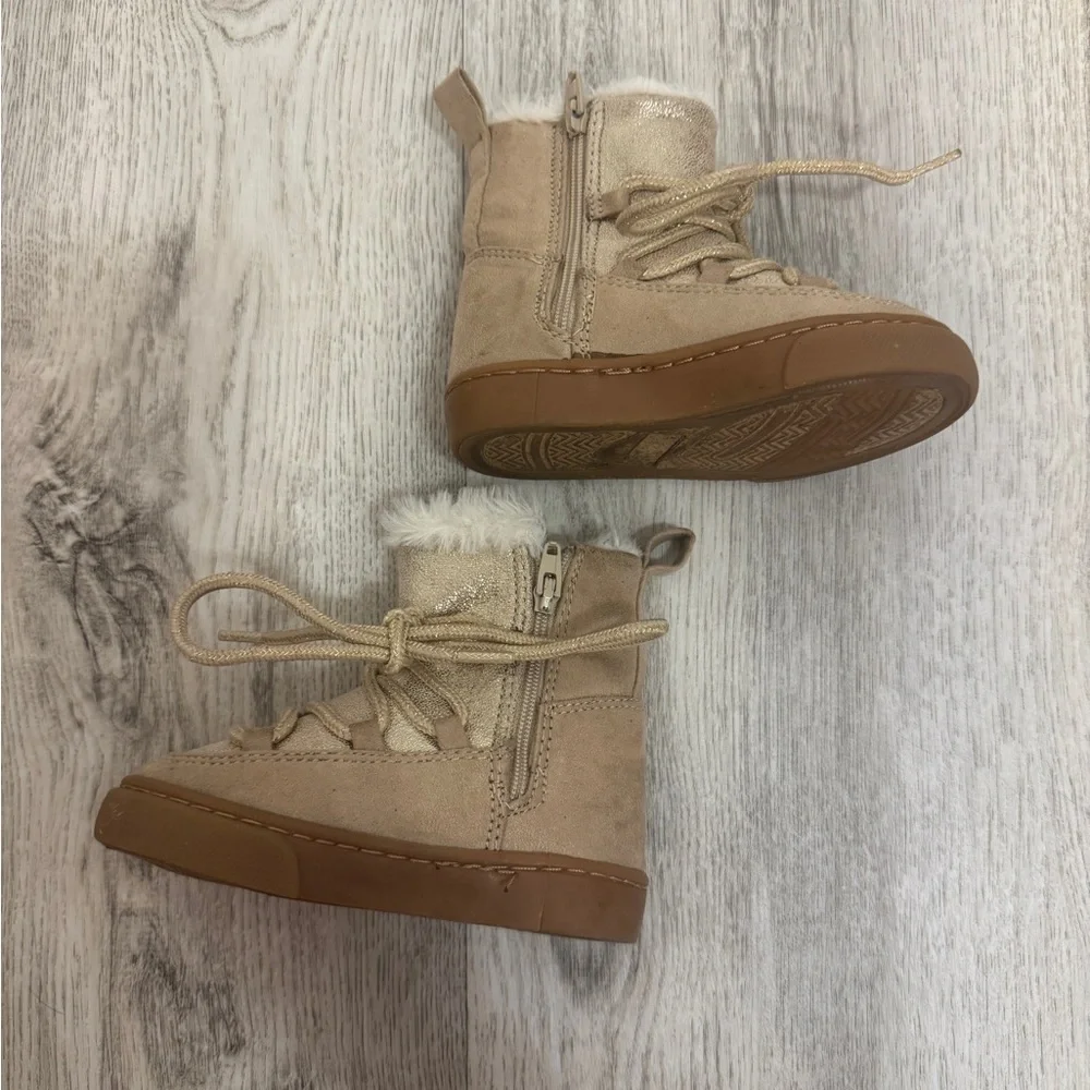 Gymboree Cozy Cream Fur-Lined Boots